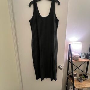 Aerie Black Sleeveless Sheath Midi Dress